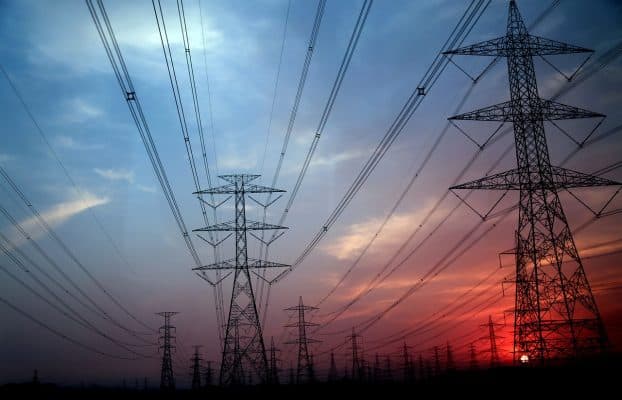 How Digital Twins Lower Grid Stress During Summer